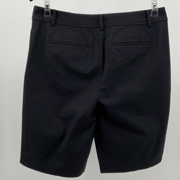 NWOT Talbots Black Perfect Short Bermuda Shorts Size 8 10.5” Inseam - Picture 2 of 9